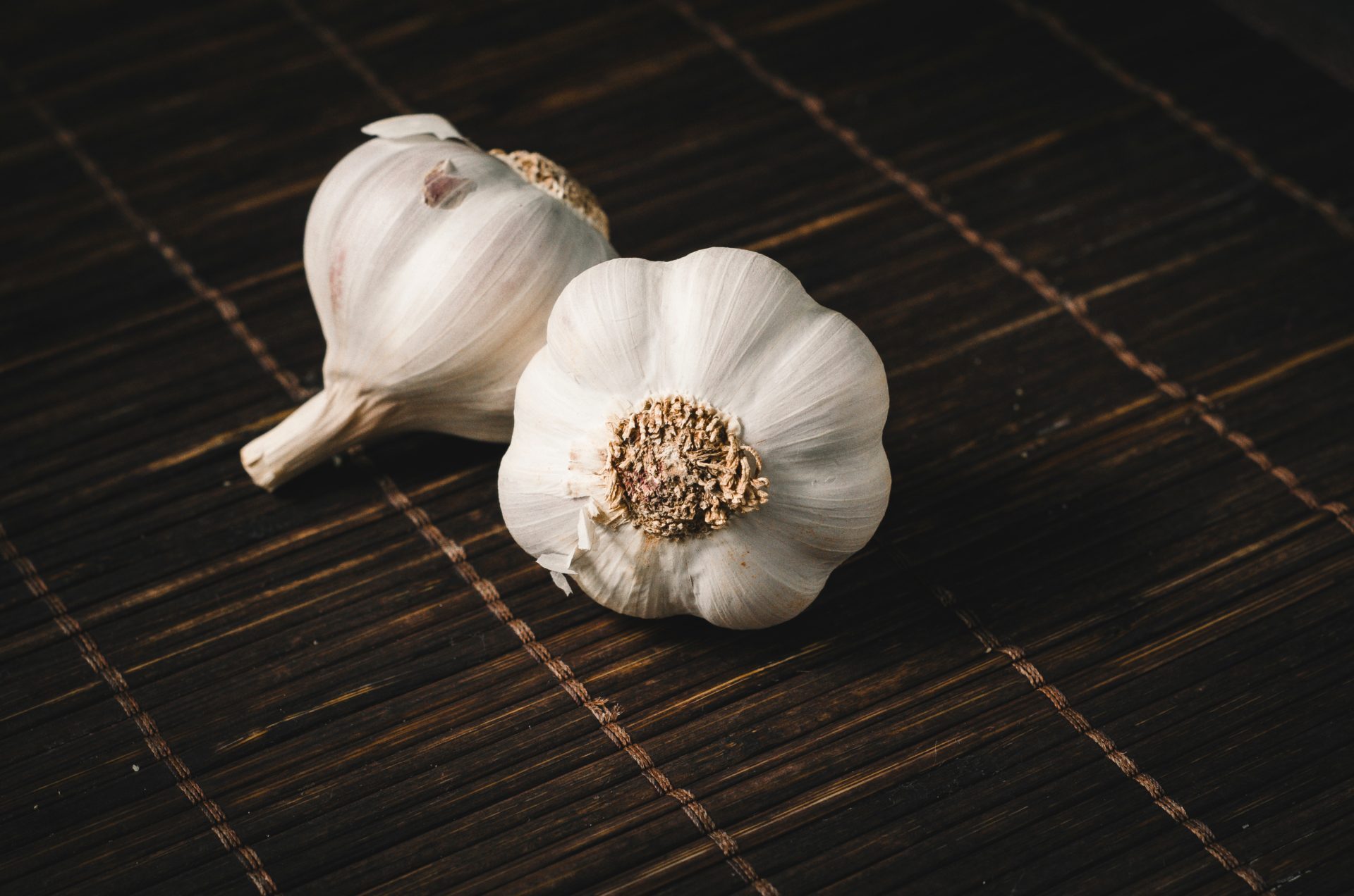 two-white-garlics-928251 (1)